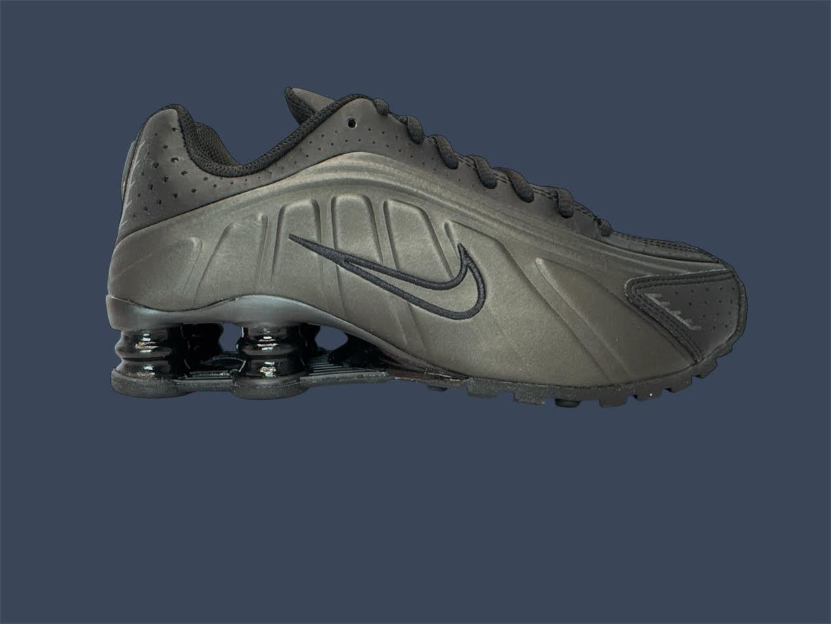 Youth Nike Shox R4 GS Black Black CW2626-003