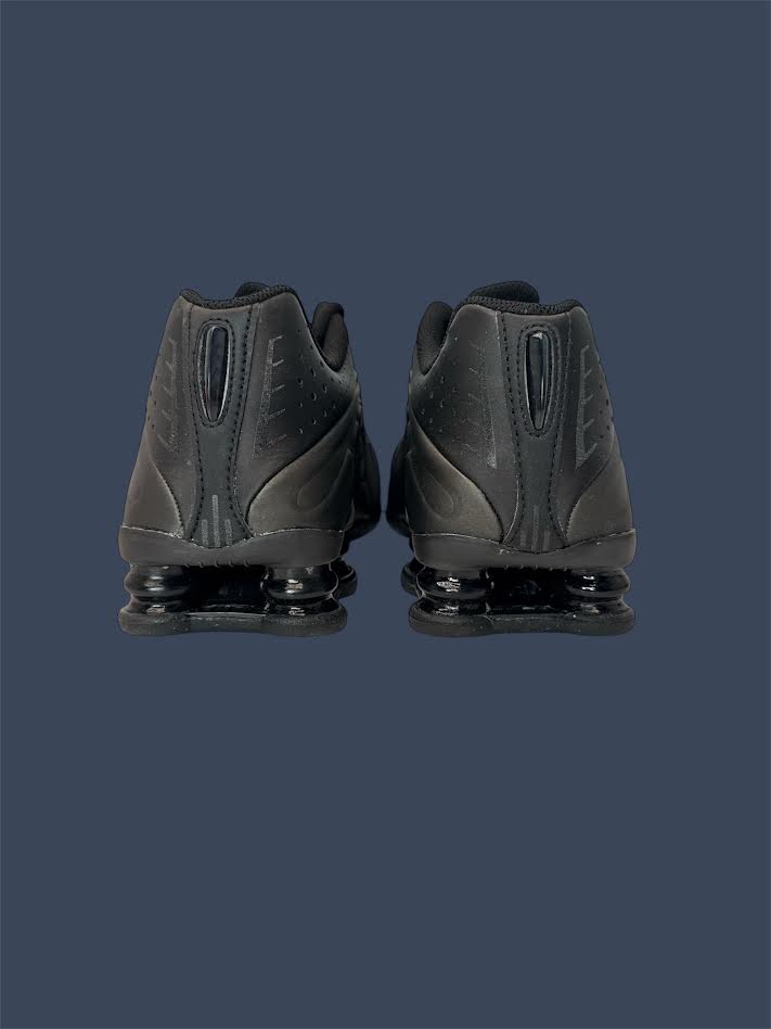Youth Nike Shox R4 GS Black Black CW2626-003