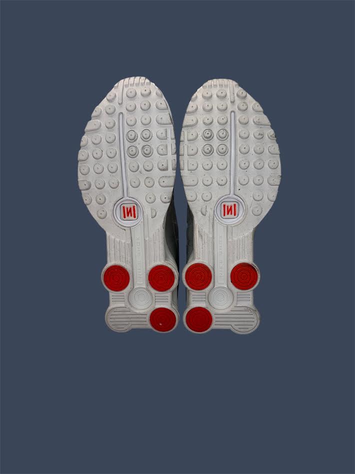 Women’s Nike Shox R4 White Metallic Silver AR3565-101