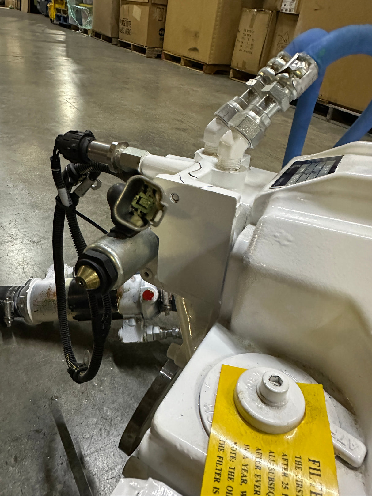 ZF 85 IV Transmission 3323003003 with Gear oil Cooler, Adapter Plate, and Electronic Shifter Valve INCLUDED