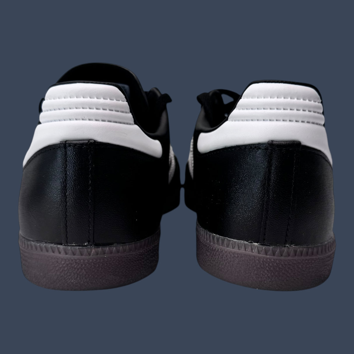 Adidas Samba Indoor Core Black/Cloud White/Vivid Red | IH6000