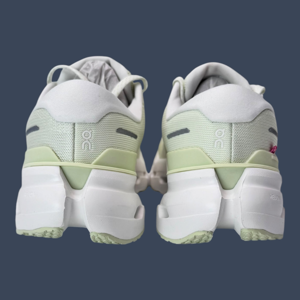 On Cloudrunner 3 Seedling/Ivory Women’s | 3WG10054753