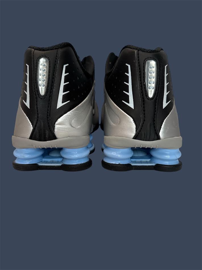 Nike Shox R4 Metallic Silver HQ1988-004
