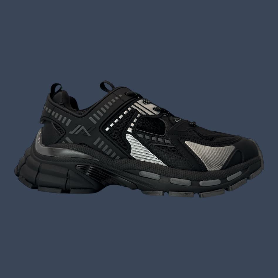 Javi Emerge Black Sneakers Size 9 – 196596039590