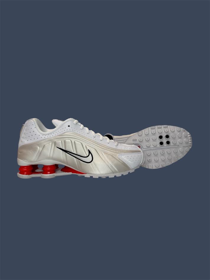 Women’s Nike Shox R4 White Phantom AR3565-103