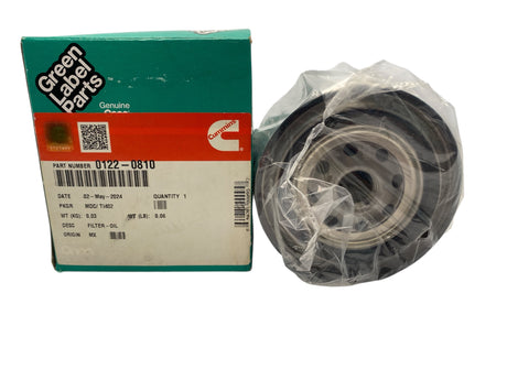 Close-up Onan 122-0810 Oil Filter – OEM Replacement Filter for Cummins Onan Quiet Diesel Generator Engines
