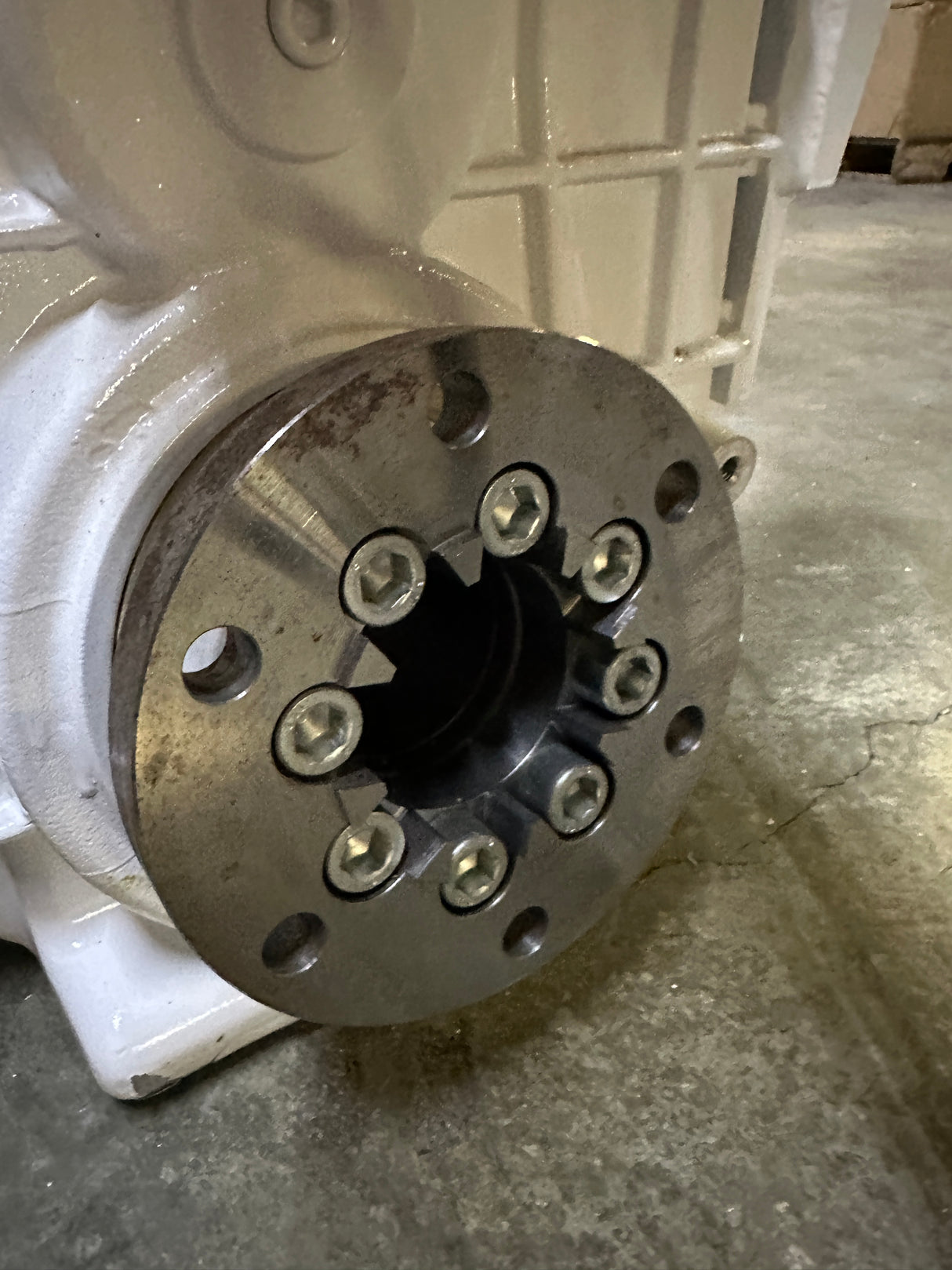ZF 85 IV Transmission 3323003003 with Gear oil Cooler, Adapter Plate, and Electronic Shifter Valve INCLUDED