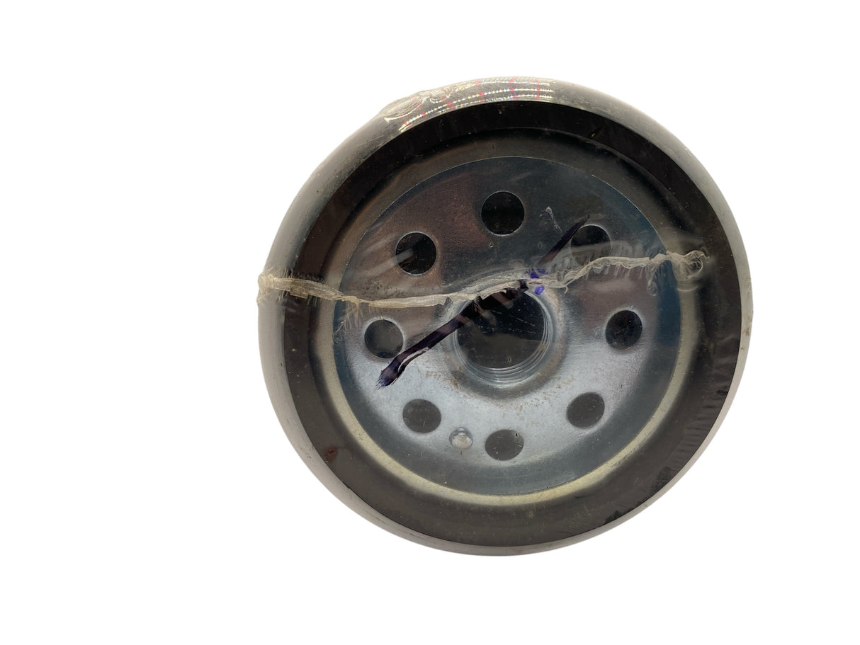 Close-up Fleetguard FF5052 Fuel Filter – OEM Diesel Engine Replacement for Cummins 3931063