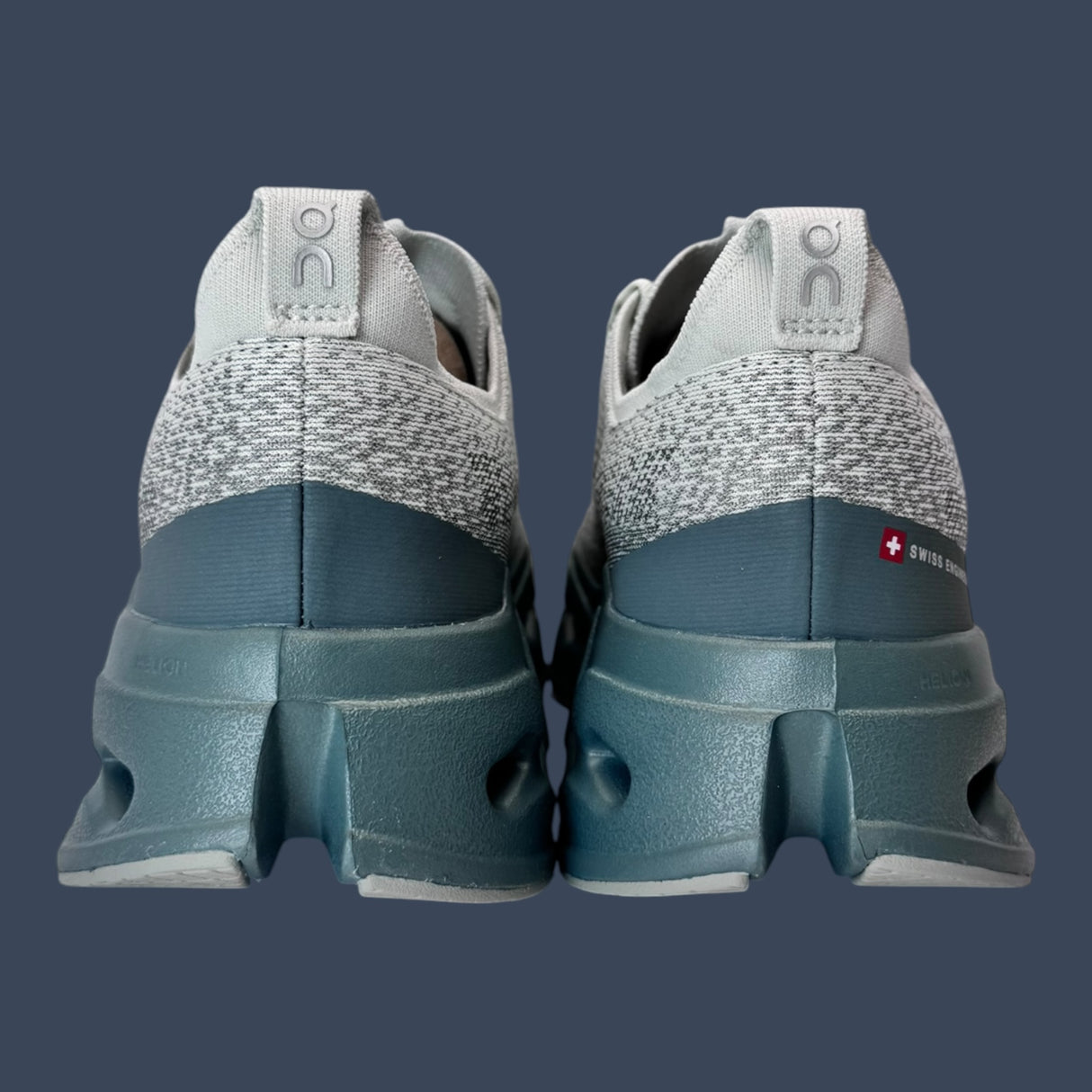 On Cloudsurfer Max Iceberg/Olive | 3MF30434727