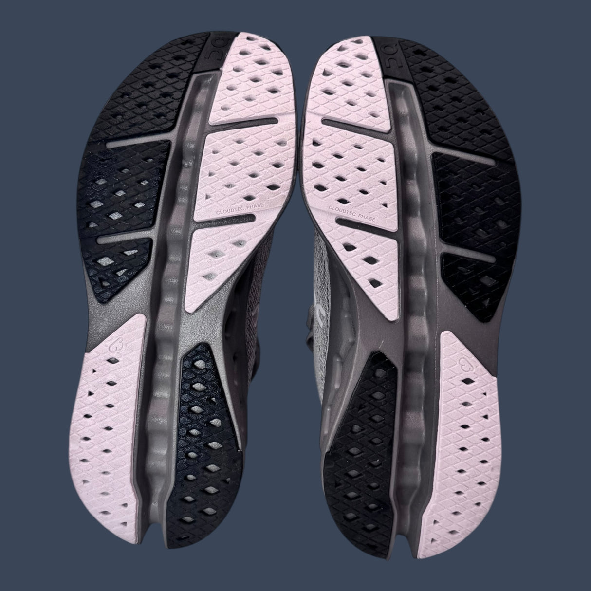 On Cloudsurfer Max | Alloy/Asphalt | Women’s | 3WF30223095
