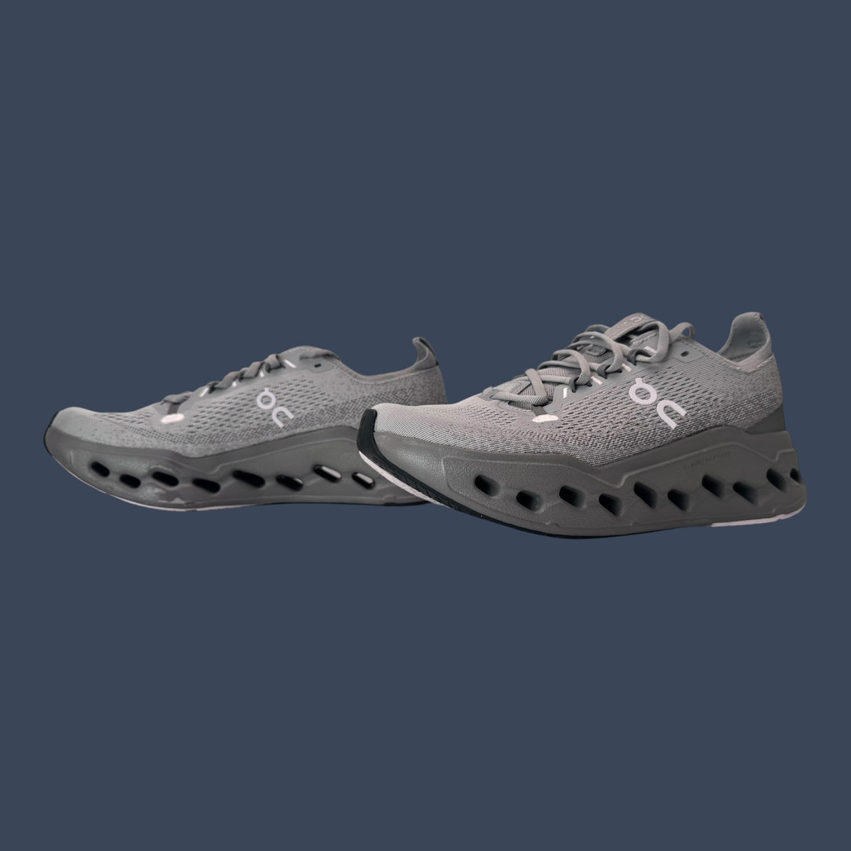 On Cloudsurfer Max | Alloy/Asphalt | Women’s | 3WF30223095