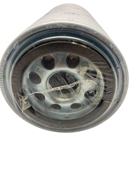 Close-up Fleetguard LF3349 Oil Filter – OEM Spin-On Lube Filter for Cummins 3932217 Diesel Engines