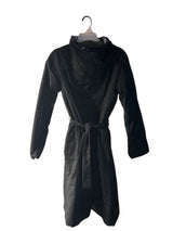 Front view LUUKAA minimalist black jacket