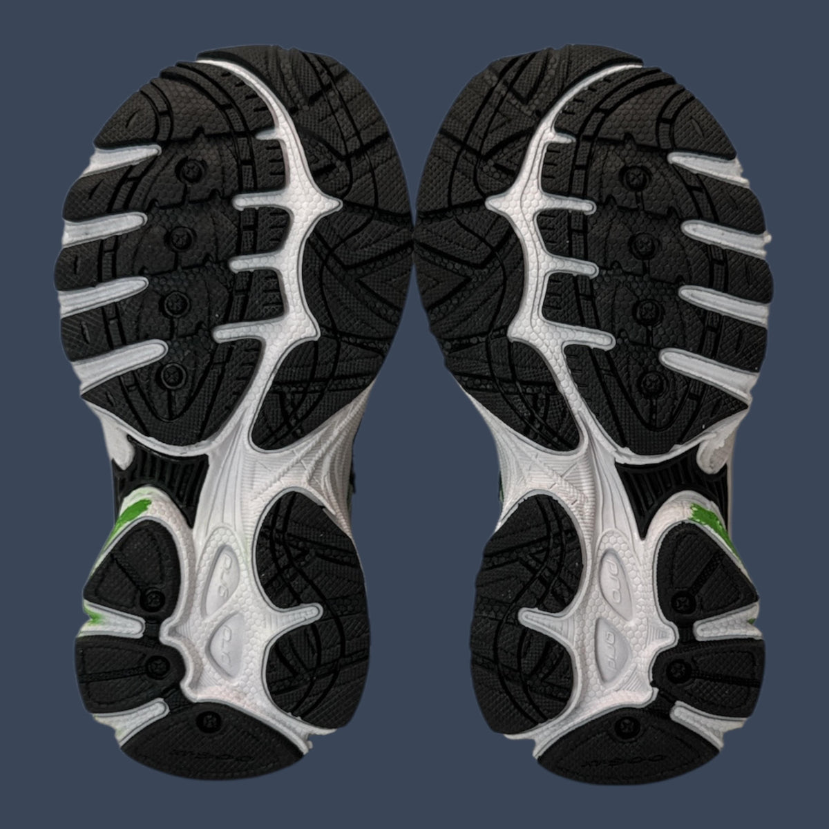Saucony Omni 9 KDZ Kids White/Fern/Black  – SK268168